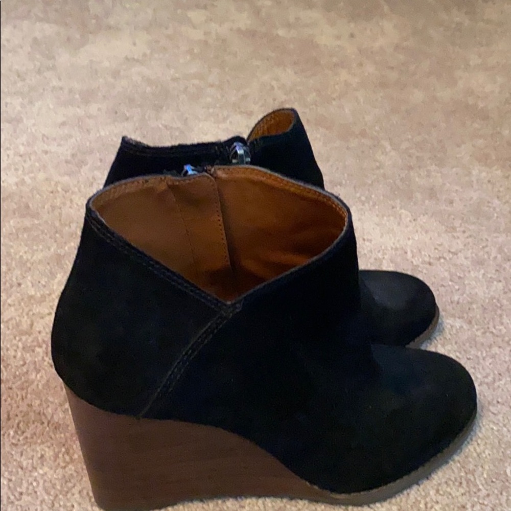 Lucky Brand ,black bootie, size 8.Good condition.